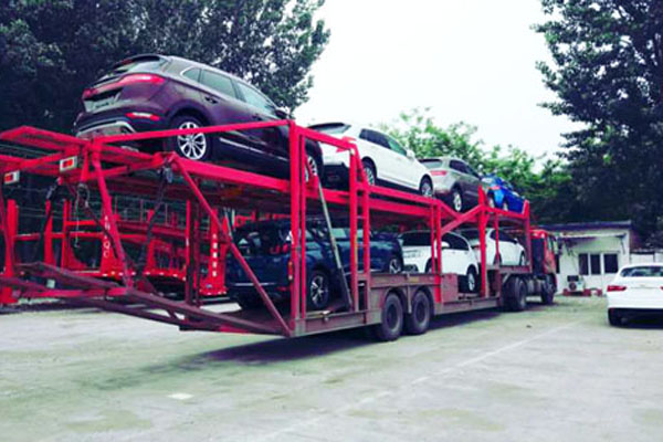 小轎車托運(yùn)費(fèi)用,托運(yùn)小汽車收費(fèi)